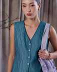 Hisa Pleated Cotton Vest - White / Black / Teal
