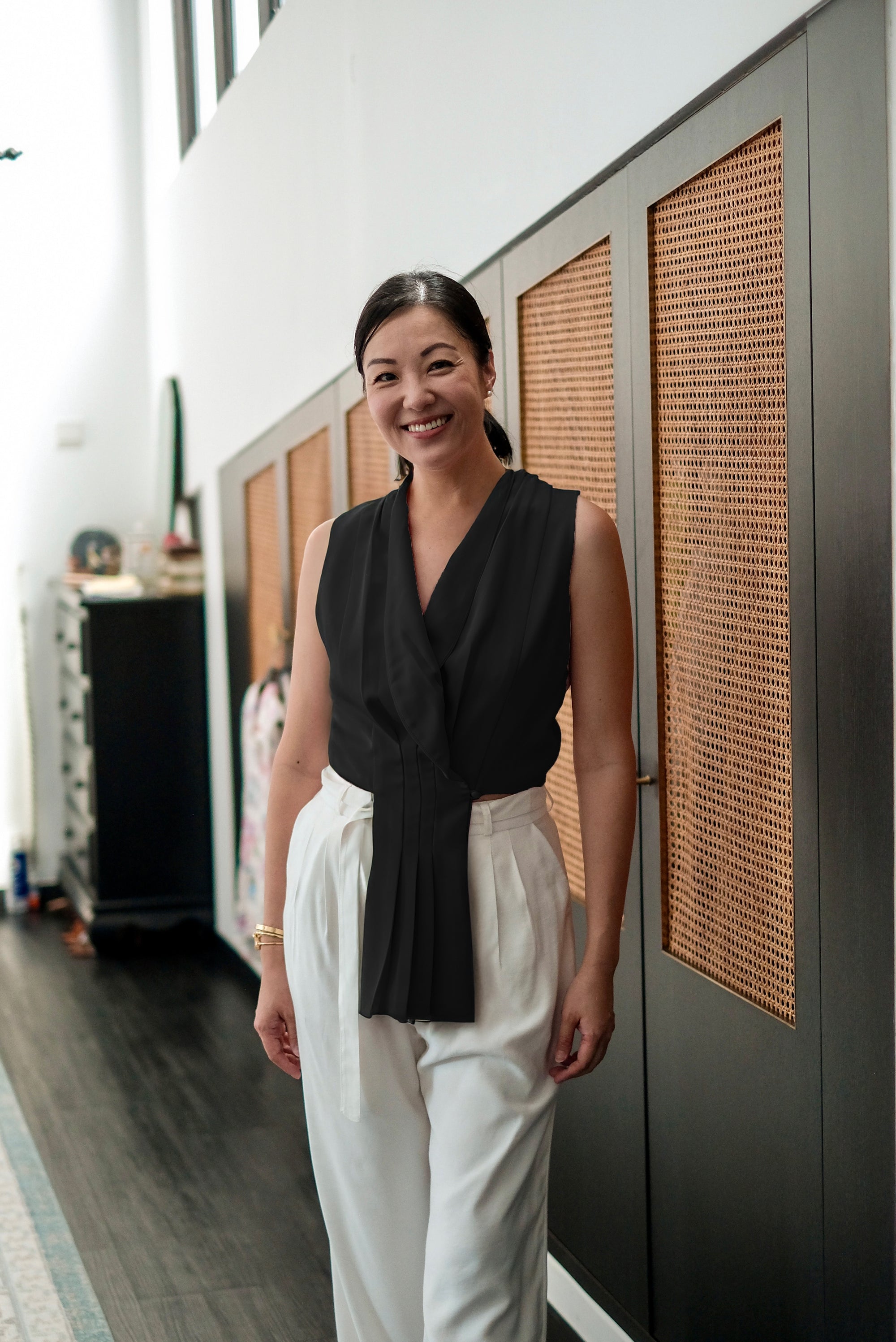 Aira Pleated Vest - Cream / Black