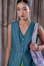 Hisa Pleated Cotton Vest - White / Black / Teal